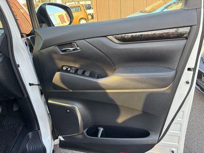 TOYOTA ALPHARD - 10
