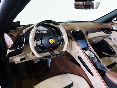FERRARI ROMA SPIDER - 2