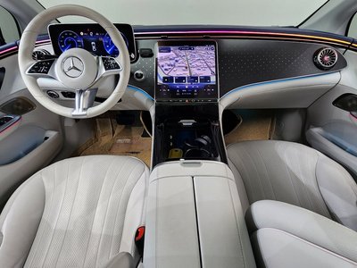 MERCEDES-BENZ EQE - 5