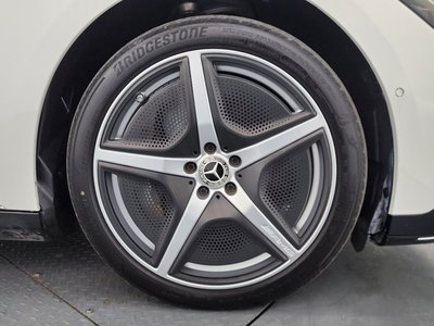 MERCEDES-BENZ EQE - 6