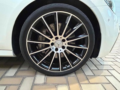 MERCEDES-BENZ E-CLASS AMG - 5