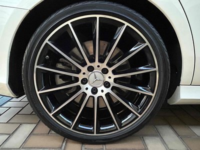 MERCEDES-BENZ E-CLASS AMG - 4