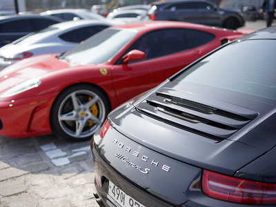 PORSCHE 911 - 4