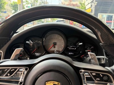 2013 Porsche 911 thumbnail 11