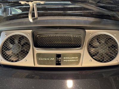 PORSCHE 911 - 6