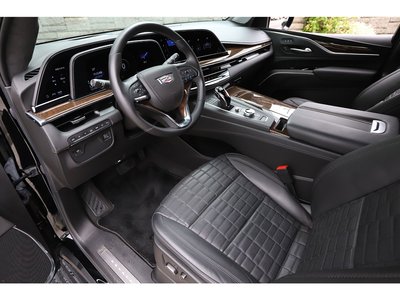 2024 Cadillac ESCALADE photo 9