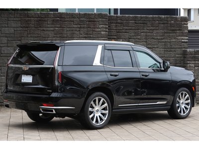 2024 Cadillac ESCALADE photo 2
