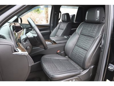 2024 Cadillac ESCALADE photo 10