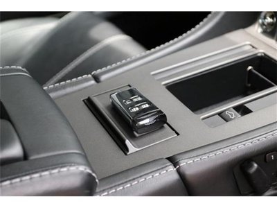 2013 Aston Martin V8 — миниатюра 16