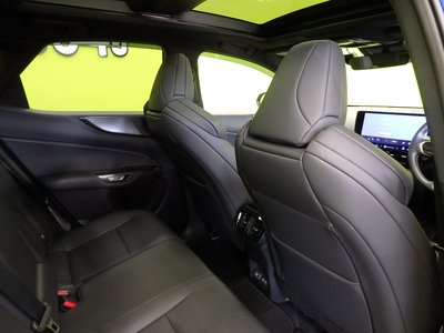صورة مصغرة 40 لـ 2023 Lexus NX
