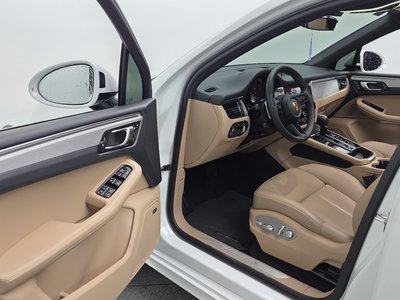 صورة مصغرة 13 لـ 2023 Porsche MACAN