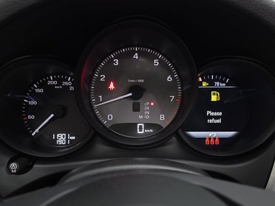 صورة مصغرة 11 لـ 2023 Porsche MACAN