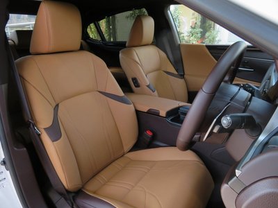 صورة 3 لـ 2025 Lexus ES