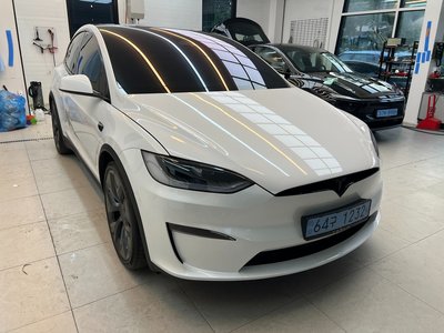 2026 Tesla MODEL X — фото 1