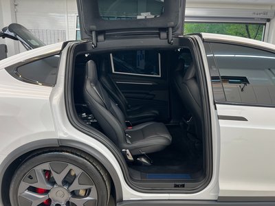 2026 Tesla MODEL X — фото 5