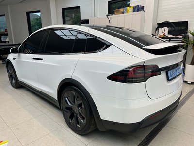 2026 Tesla MODEL X — фото 6