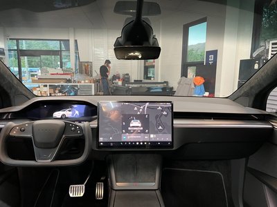 2026 Tesla MODEL X — фото 9
