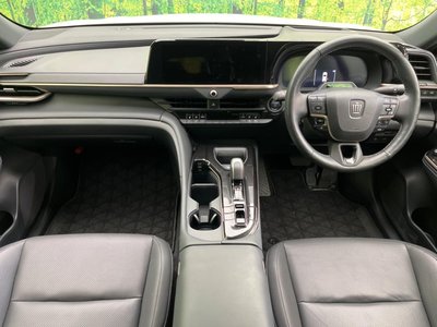 TOYOTA CROWN SPORT - 2