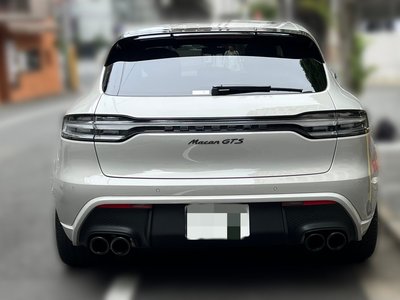 PORSCHE MACAN - 4