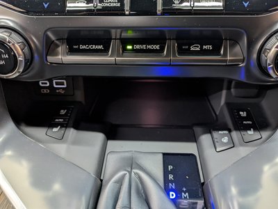 2024 Lexus LX 缩略图 24