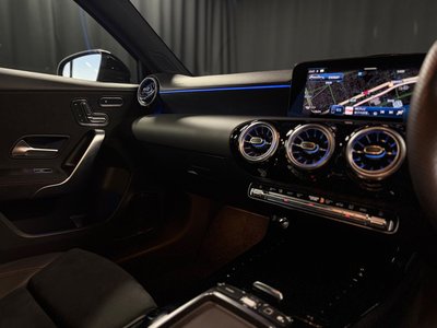 2025 Mercedes-BENZ A-CLASS 照片 9