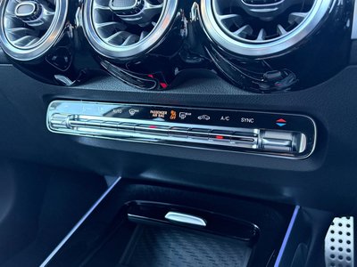 2021 Mercedes-BENZ GLB AMG — миниатюра 47