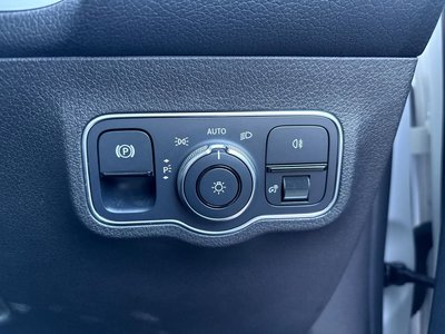 2021 Mercedes-BENZ GLB AMG — миниатюра 36