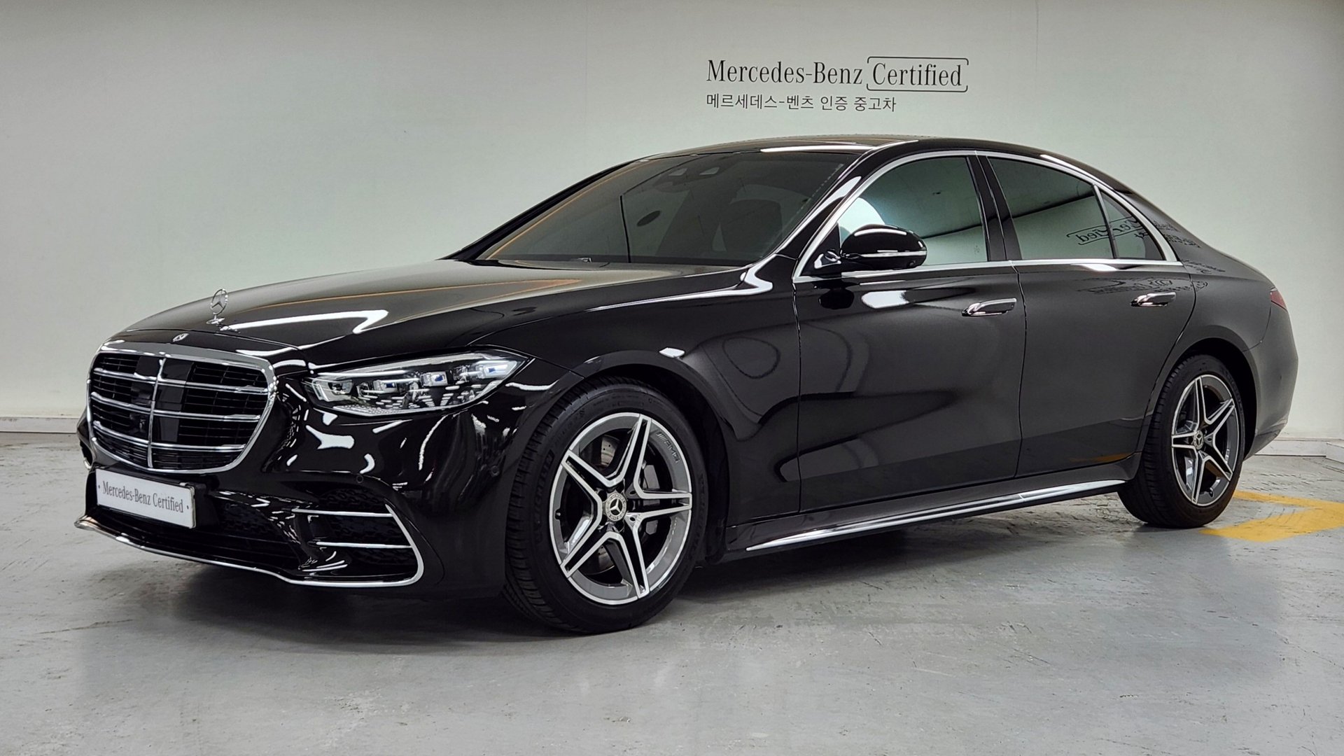 MERCEDES-BENZ S-CLASS - View 1