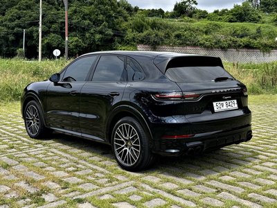 صورة 5 لـ 2019 Porsche CAYENNE