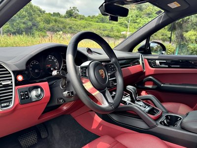 صورة 10 لـ 2019 Porsche CAYENNE