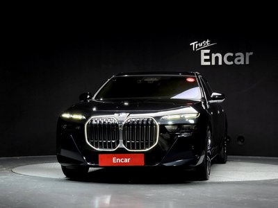 BMW 7 SERIES - 2