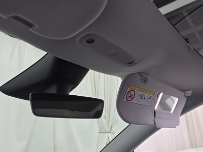 2025 Tesla MODEL Y thumbnail 27