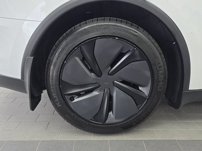 2025 Tesla MODEL Y photo 6