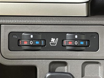 2023 Toyota LAND CRUISER PRADO 照片 9