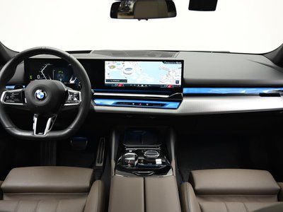 BMW 5 SERIES - 4