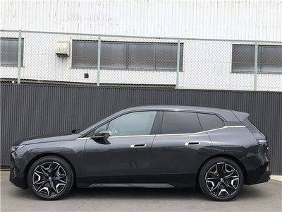 2023 BMW IX photo 9