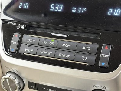 صورة مصغرة 26 لـ 2018 Toyota LAND CRUISER 200