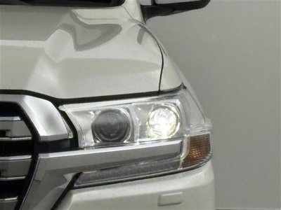 صورة مصغرة 40 لـ 2018 Toyota LAND CRUISER 200
