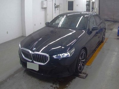 BMW 5 SERIES - 4