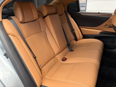 صورة مصغرة 29 لـ 2023 Lexus ES