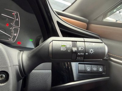 صورة مصغرة 49 لـ 2023 Lexus ES