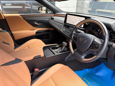 صورة مصغرة 25 لـ 2023 Lexus ES