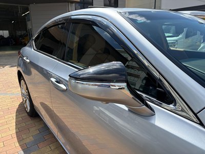صورة مصغرة 21 لـ 2023 Lexus ES