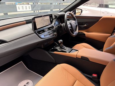 صورة مصغرة 27 لـ 2023 Lexus ES