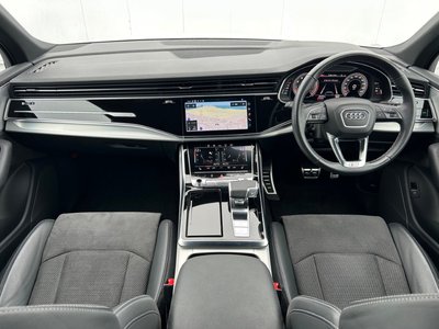 AUDI Q7 - 10