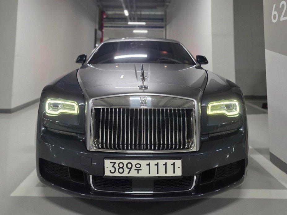 ROLLS ROYCE GHOST - View 1