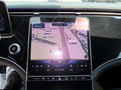 2022 Mercedes-BENZ EQS thumbnail 12