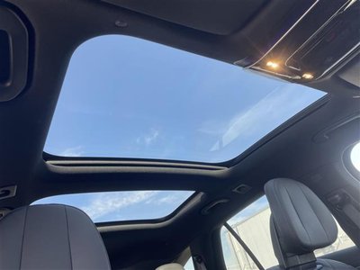 MERCEDES-BENZ E-CLASS - 4