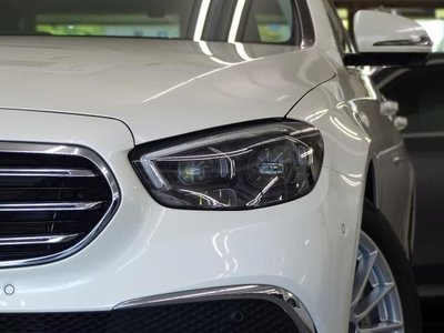 MERCEDES-BENZ E-CLASS - 7