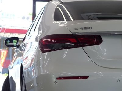 MERCEDES-BENZ E-CLASS - 8